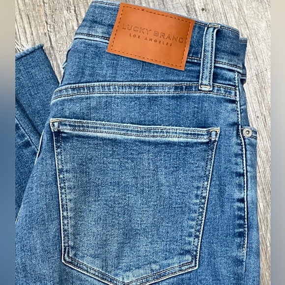 FINAL PRICE Ladies Lucky Brand Mid Rise Skinny Ava - Picture 3 of 7